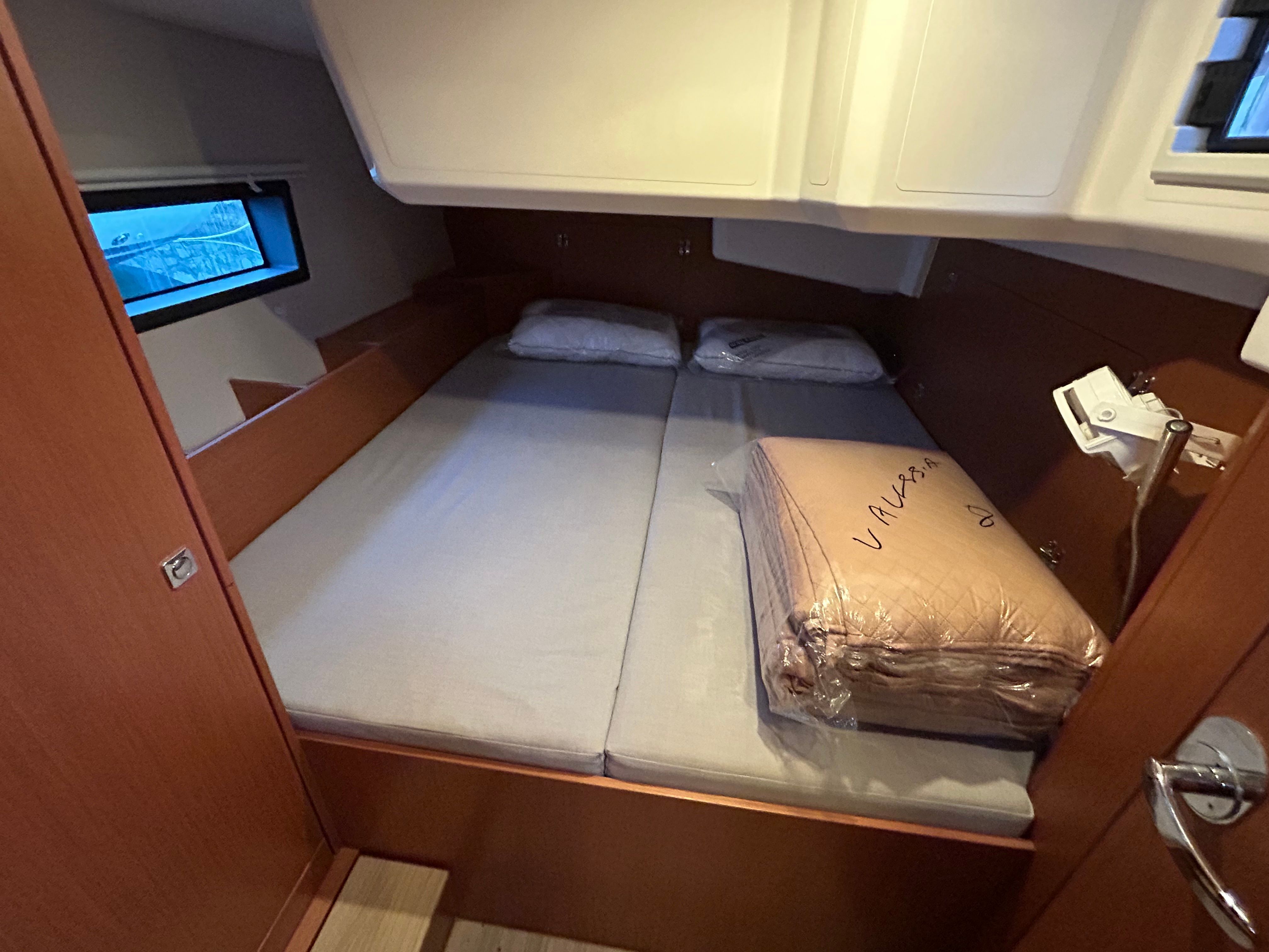 Bavaria C42 | Valesia
