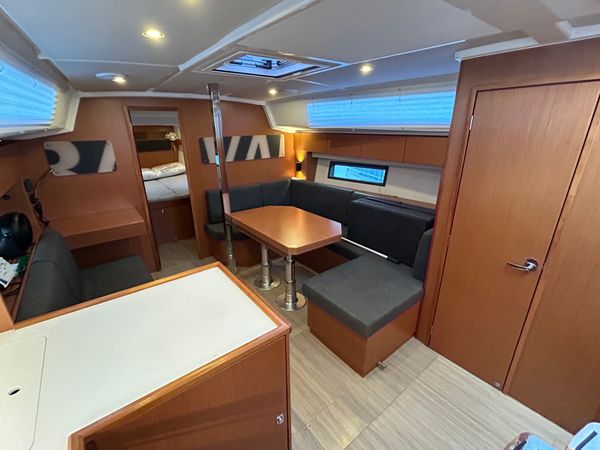 Bavaria C42 | Valesia
