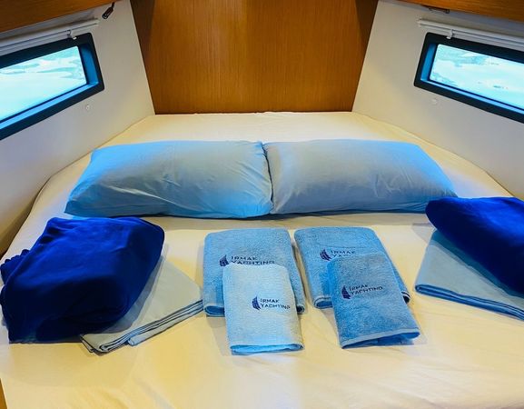 Bavaria C38 | Simurg