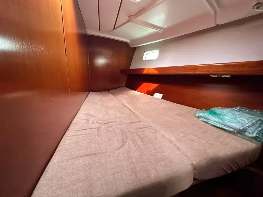 Beneteau 473 | Bella 2