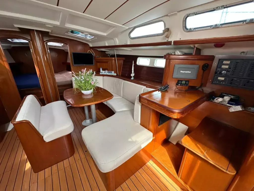 Beneteau 473 | Bella 2