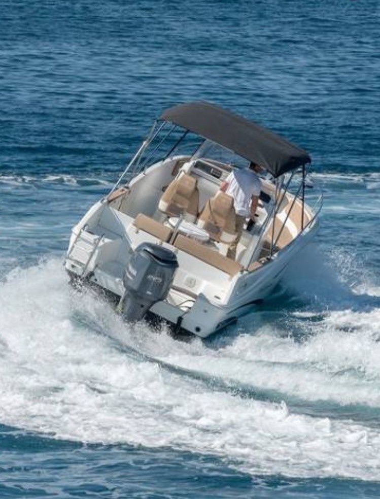 Jeanneau Cap Camarat 7.5 CC | JEANNEAU CAP CAMARAT 755CC