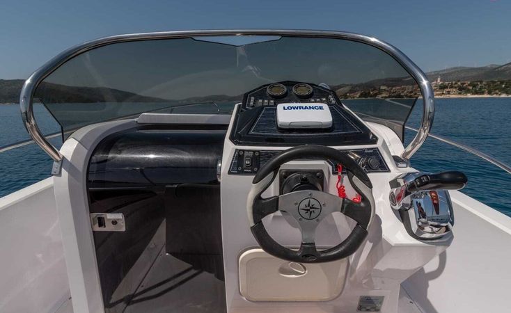 Ranieri Voyager 23S | Ranieri