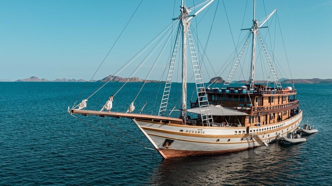 Custom Built Phinisi | The Maj Oceanic