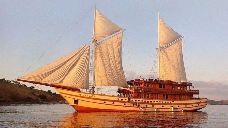 Custom Built Phinisi | The Maj Oceanic