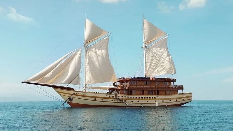 Custom Built Phinisi | The Maj Oceanic