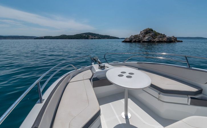 Beneteau Flyer 7.7 Spacedeck | BENETEAU FLYER 7.7