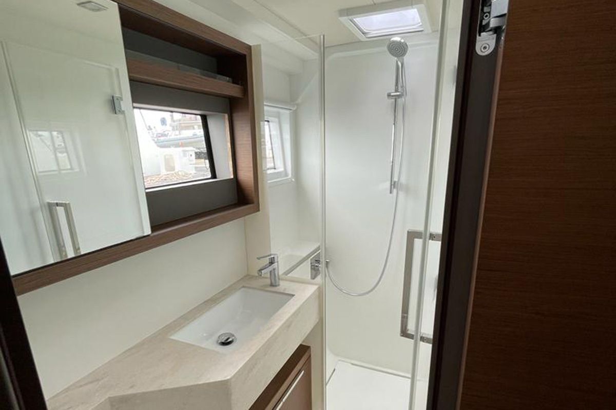 Lagoon 50 | Bottoms Up