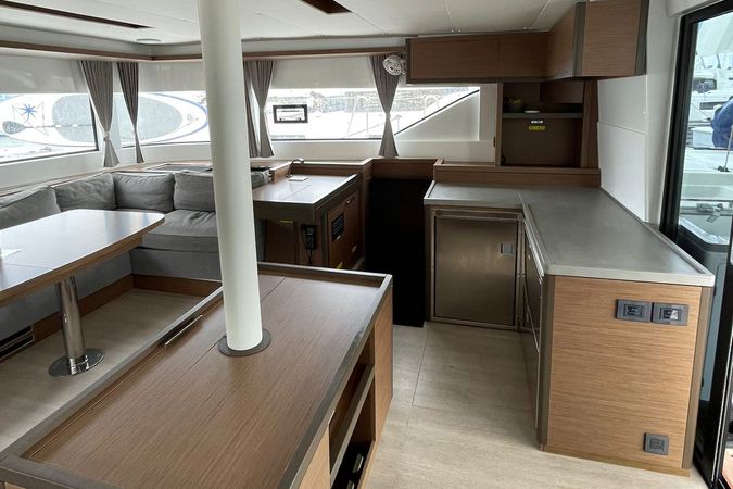 Lagoon 50 | Bottoms Up