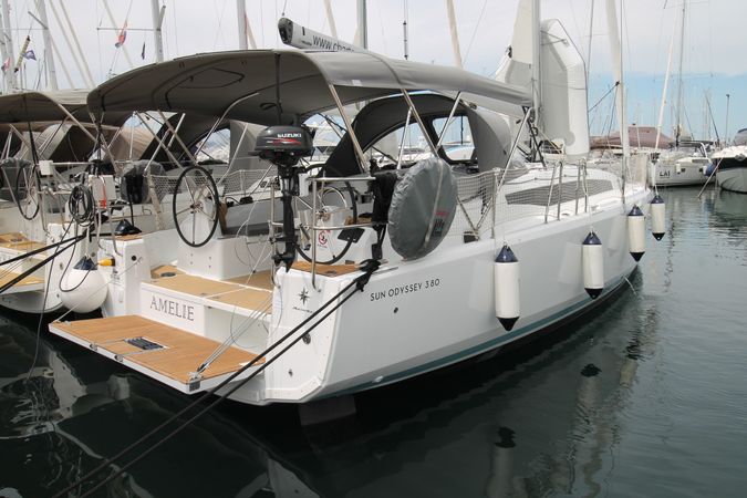 Jeanneau Sun Odyssey 380 | Amelie