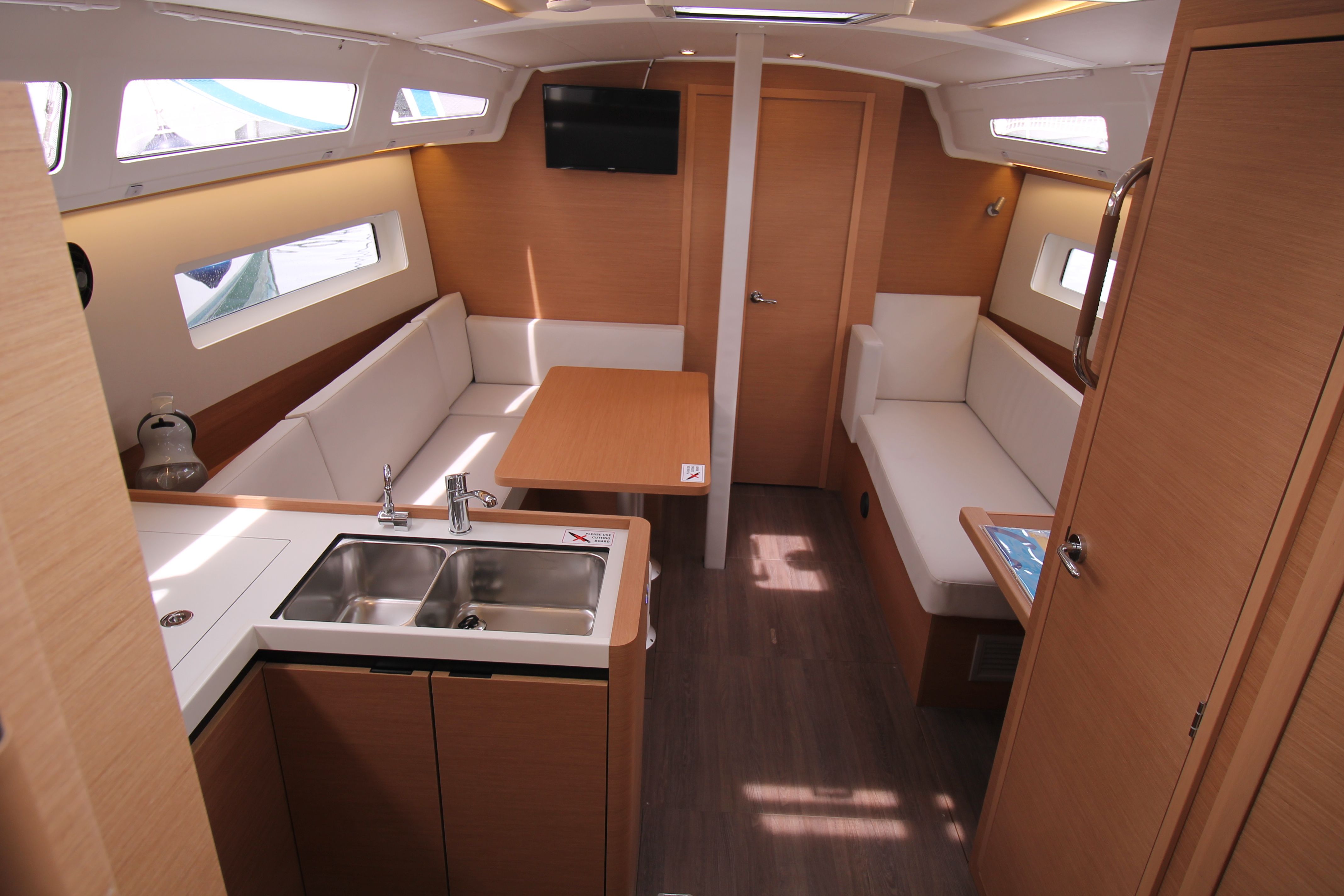 Jeanneau Sun Odyssey 380 | Amelie
