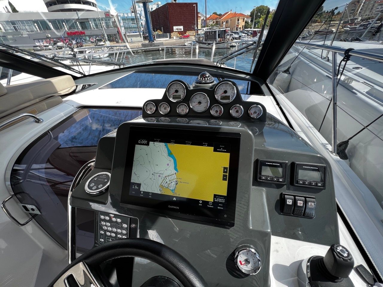 Bavaria S33 HT | Rio