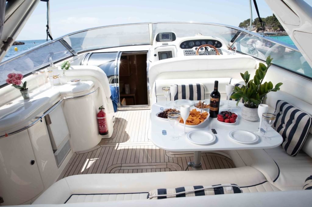 Sunseeker Mustique 42 | Lady Pinky