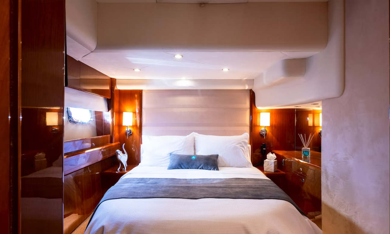 Princess 72 F | Azure