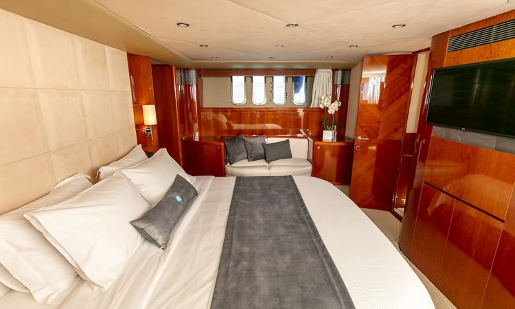 Princess 72 F | Azure