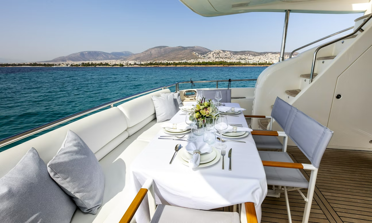 Princess 72 F | Azure