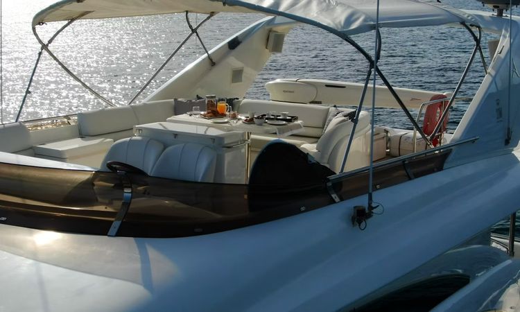 Princess 72 F | Azure