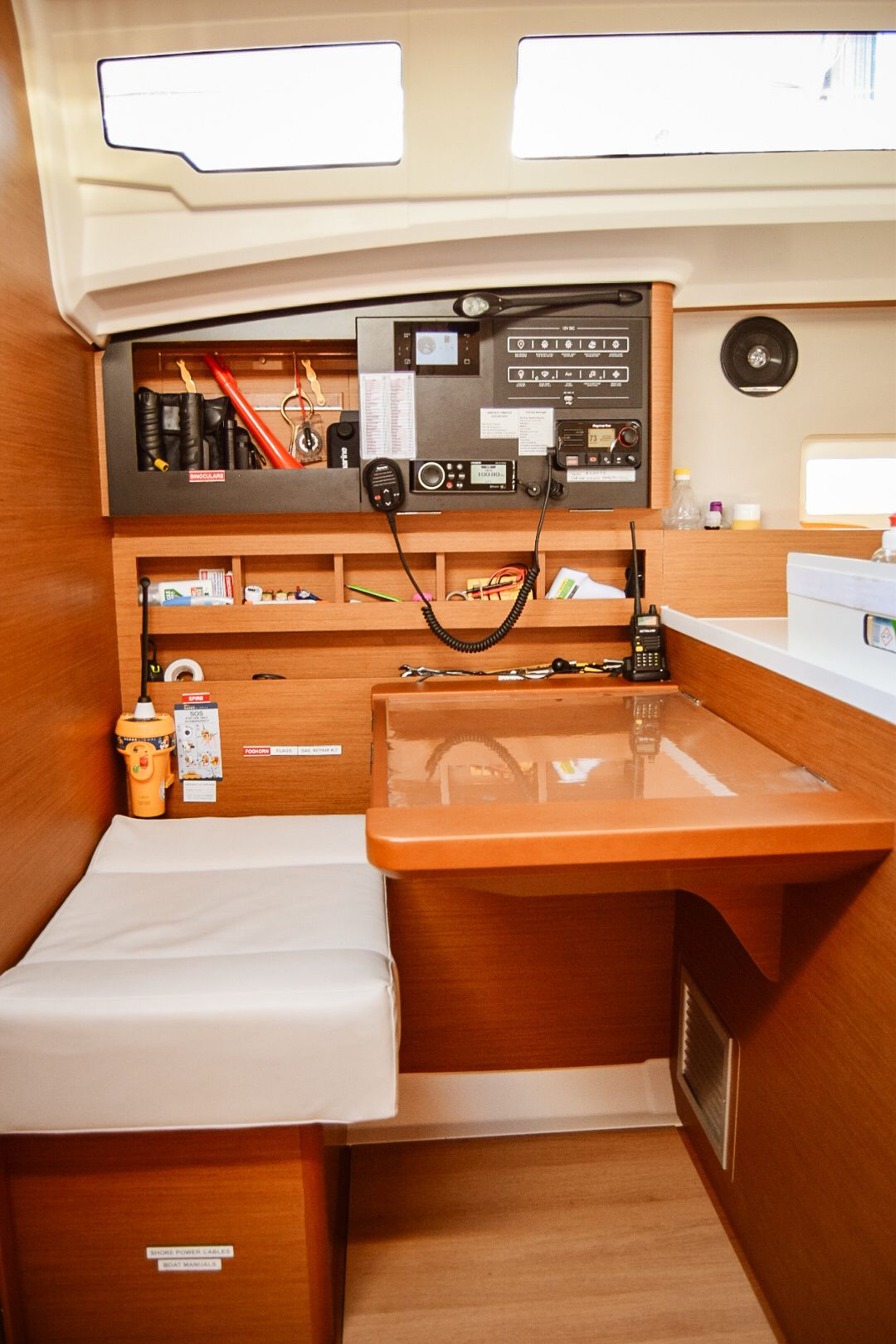 Jeanneau Sun Odyssey 410 | Aegeas