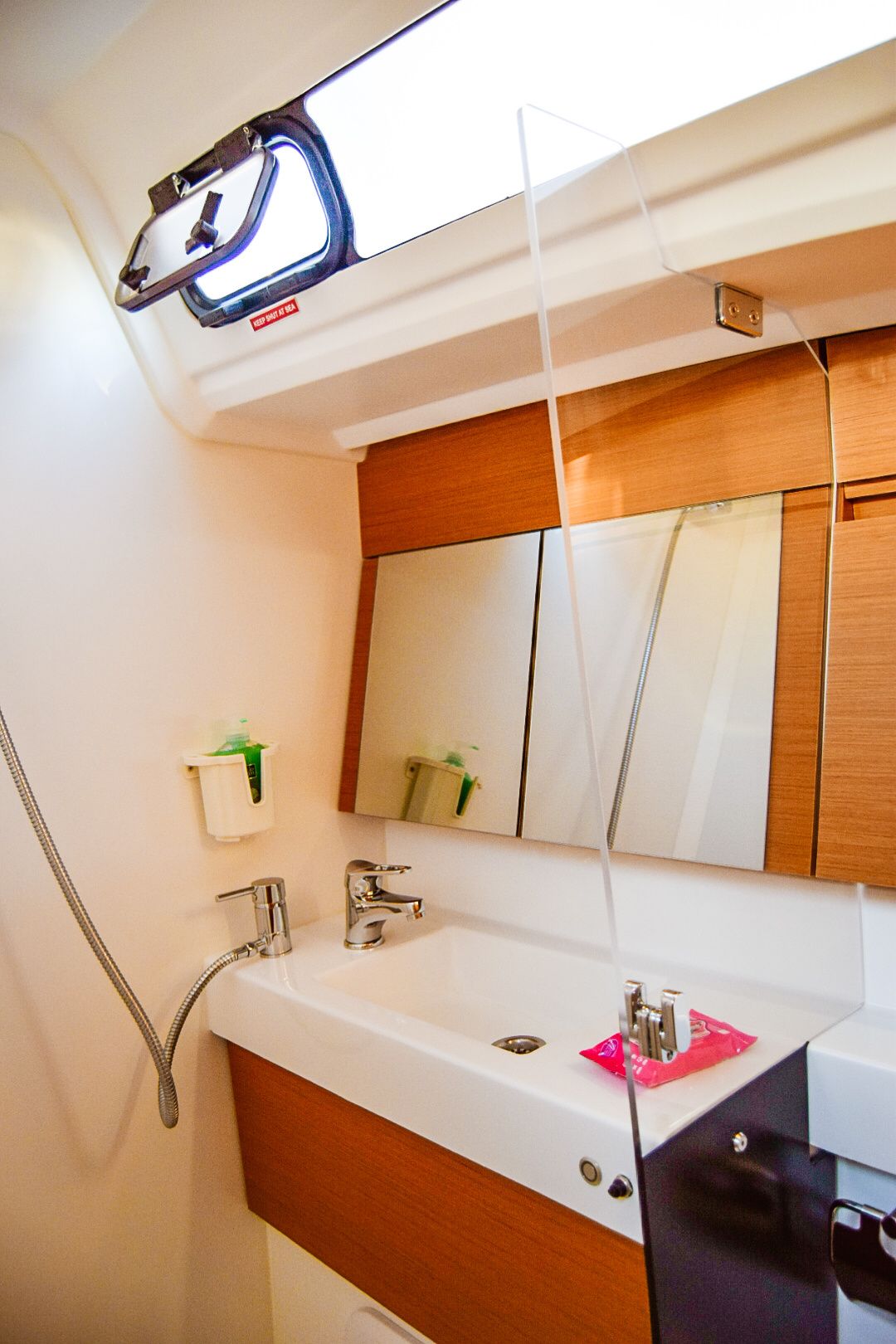 Jeanneau Sun Odyssey 410 | Aegeas