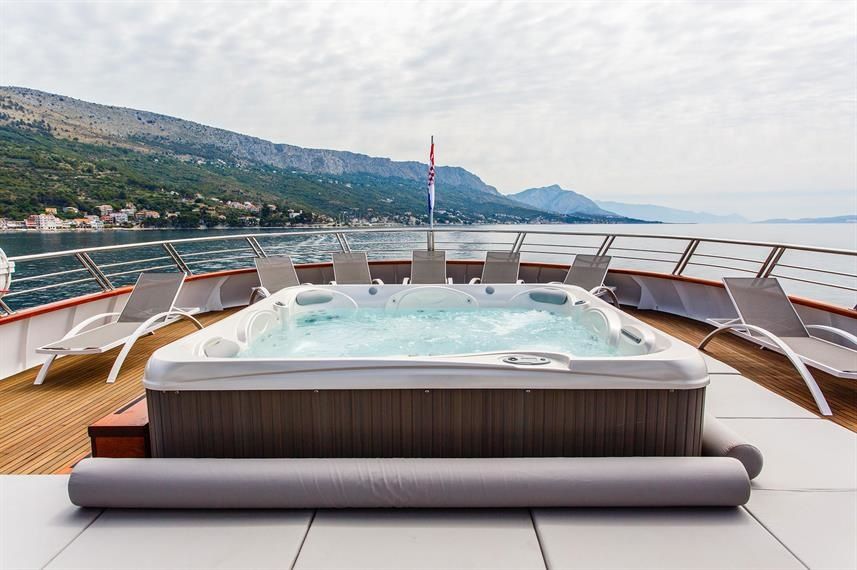 Custom Built 157 | Ban