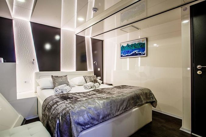 Custom Built 157 | Ban