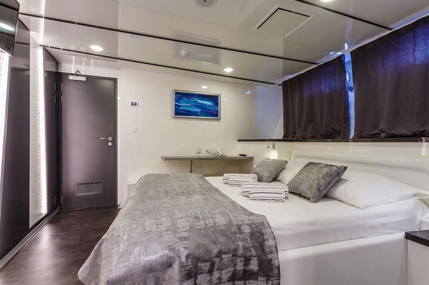 Custom Built 157 | Ban