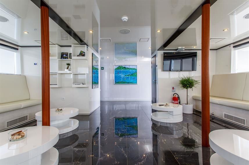 Custom Built 157 | Ban