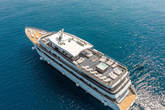 Custom Built 157 | Suzana