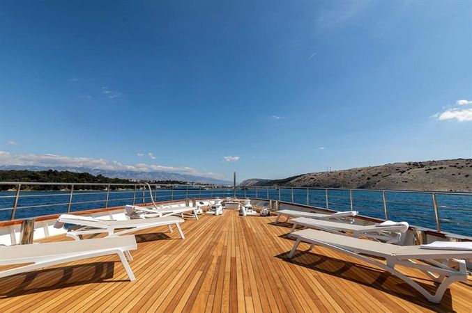 Custom Built 157 | Suzana