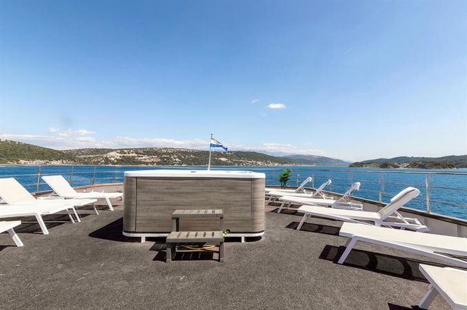 Custom Built 157 | Suzana