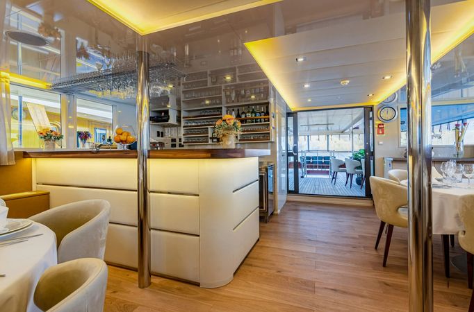 Custom Built 157 | Suzana