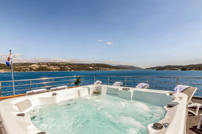 Custom Built 157 | Suzana