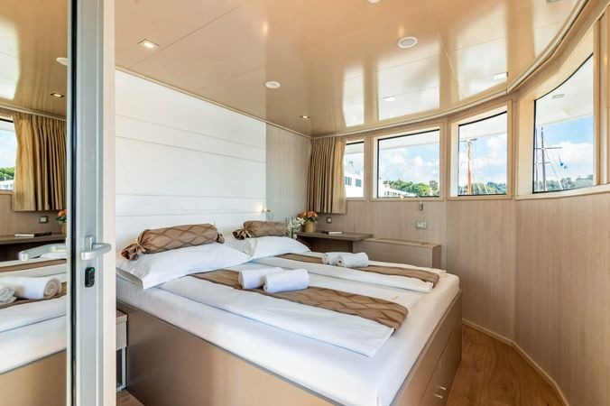 Custom Built 157 | Suzana