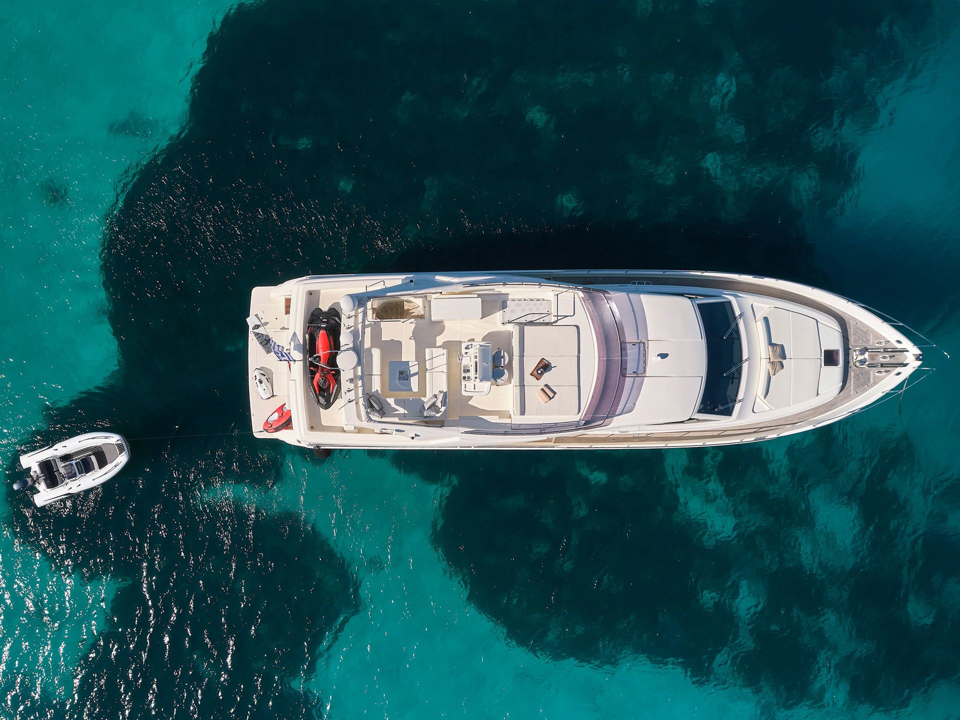 Ferretti 75 | Golden Yacht