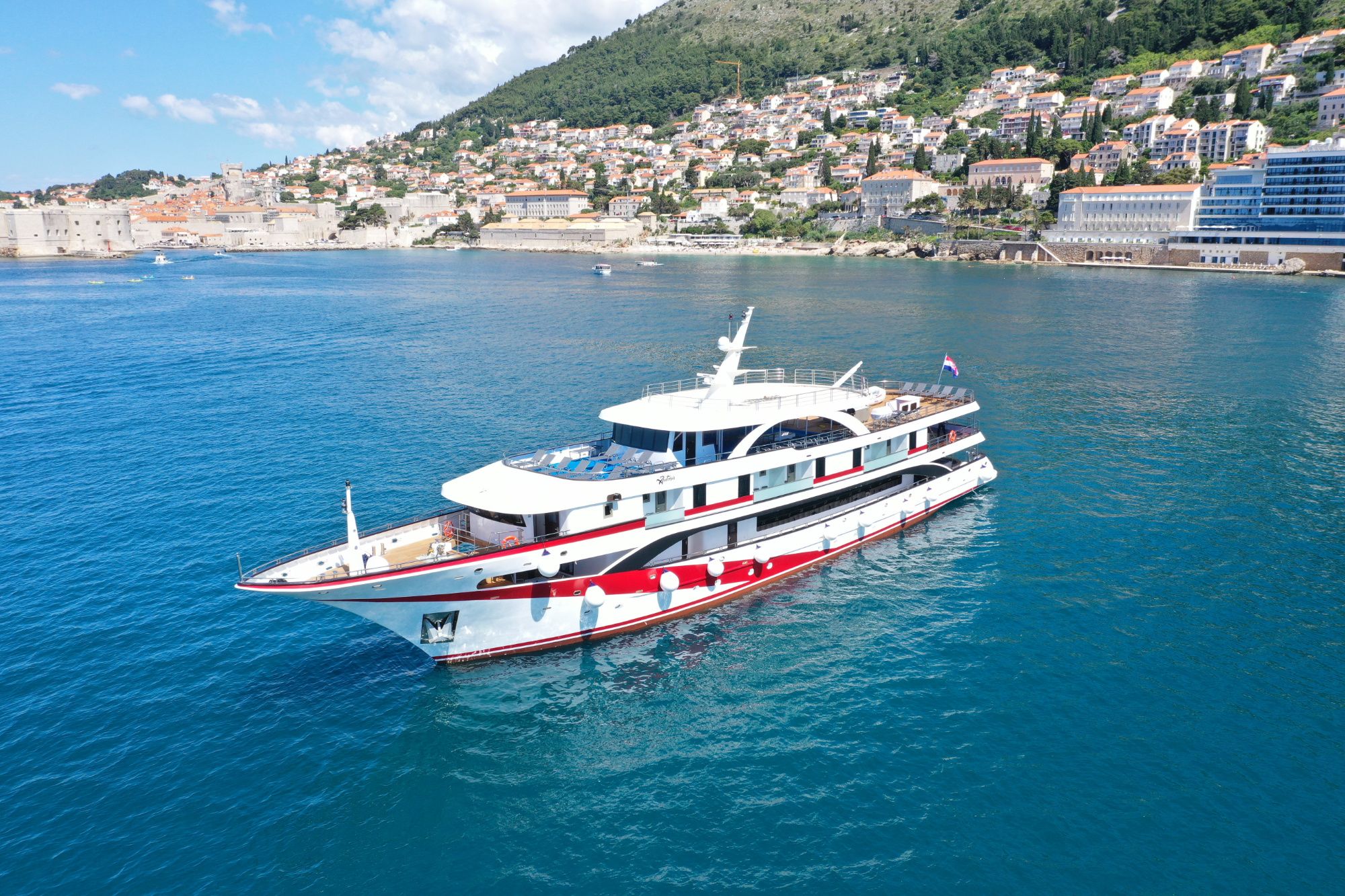 Custom Built 167 | Antaris