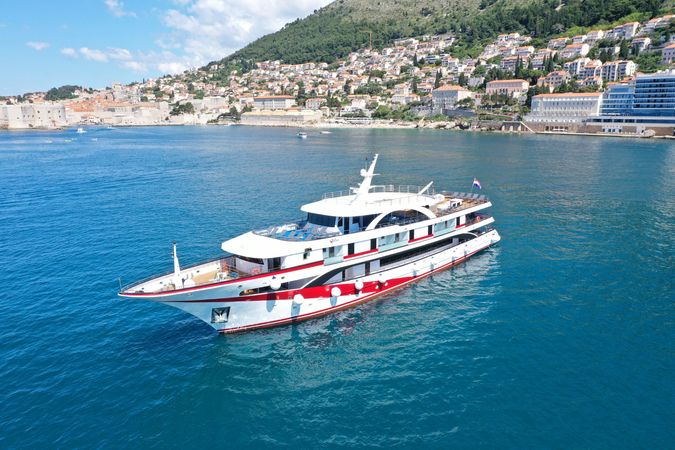 Custom Built 167 | Antaris