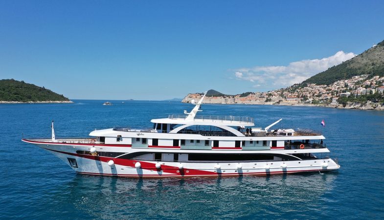 Custom Built 167 | Antaris