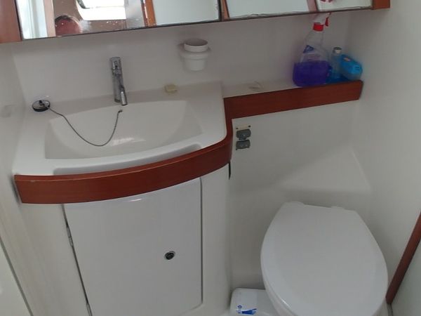 Beneteau Oceanis 40 | Sapphire