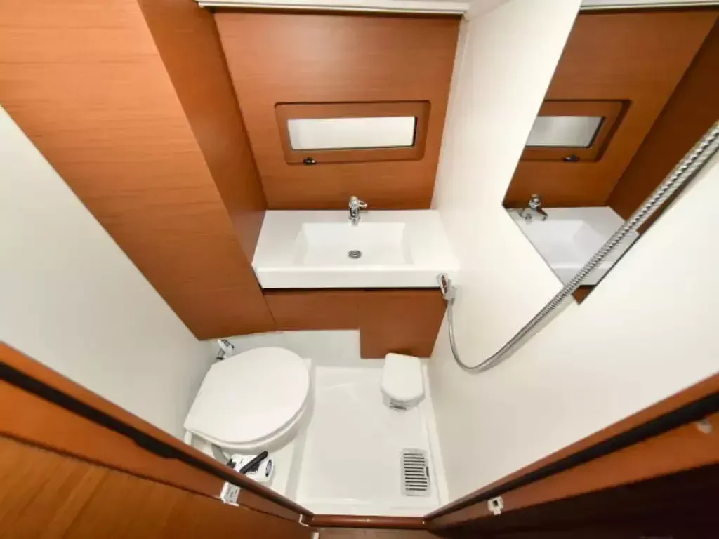 Jeanneau Sun Loft 47 | New Horizons 2