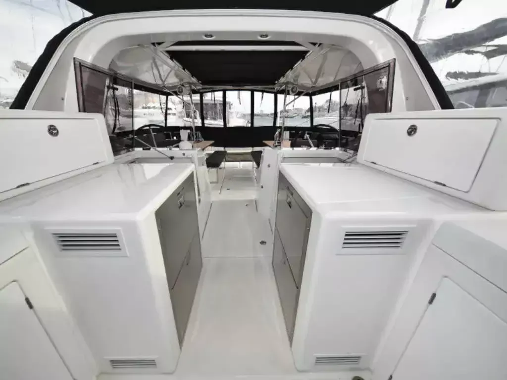 Jeanneau Sun Loft 47 | New Horizons 2