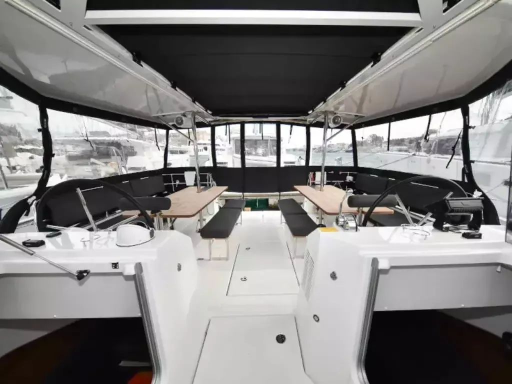 Jeanneau Sun Loft 47 | New Horizons 2