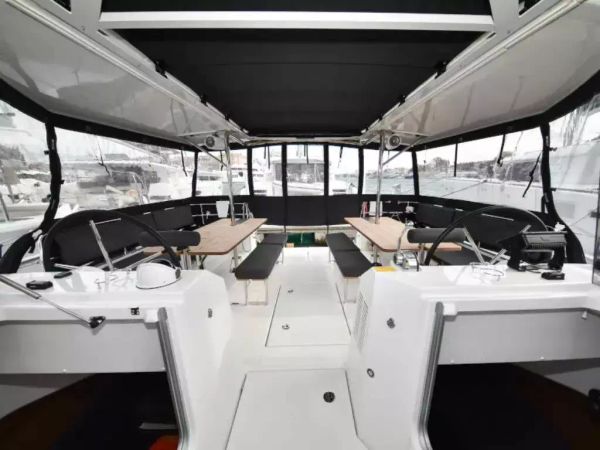 Jeanneau Sun Loft 47 | New Horizons 2
