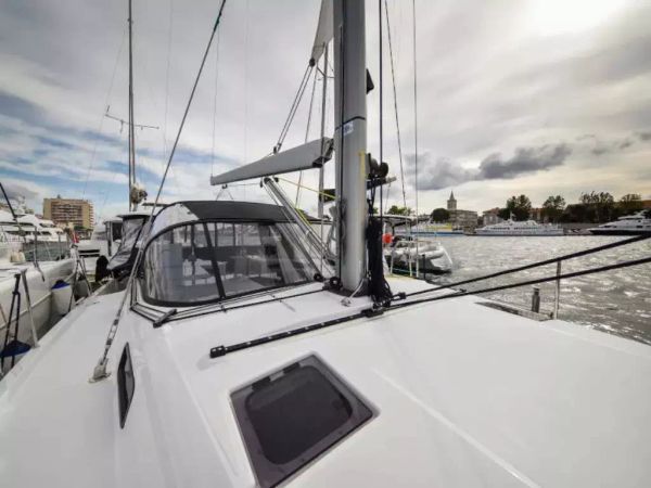 Jeanneau Sun Loft 47 | New Horizons 2