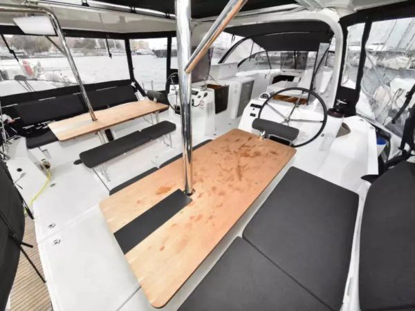 Jeanneau Sun Loft 47 | New Horizons 2