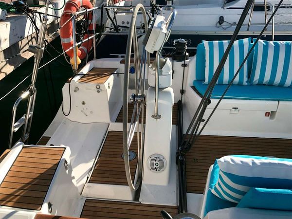 Dufour 40 | La Malta Blue