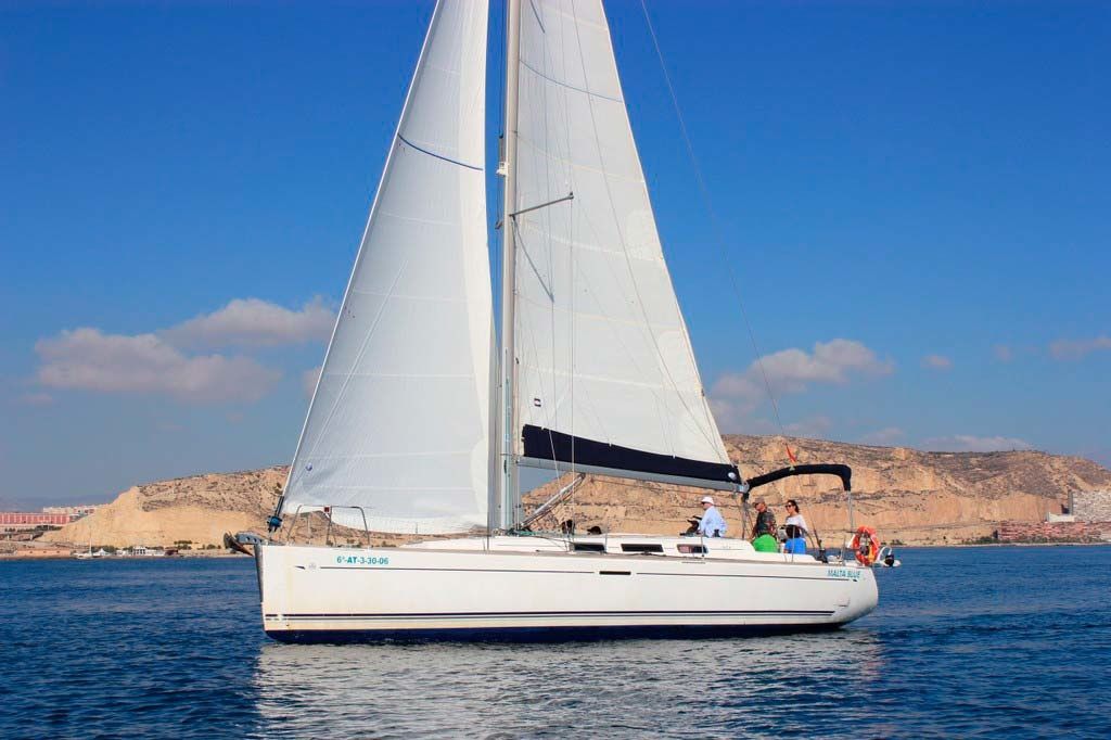 Dufour 40 | La Malta Blue