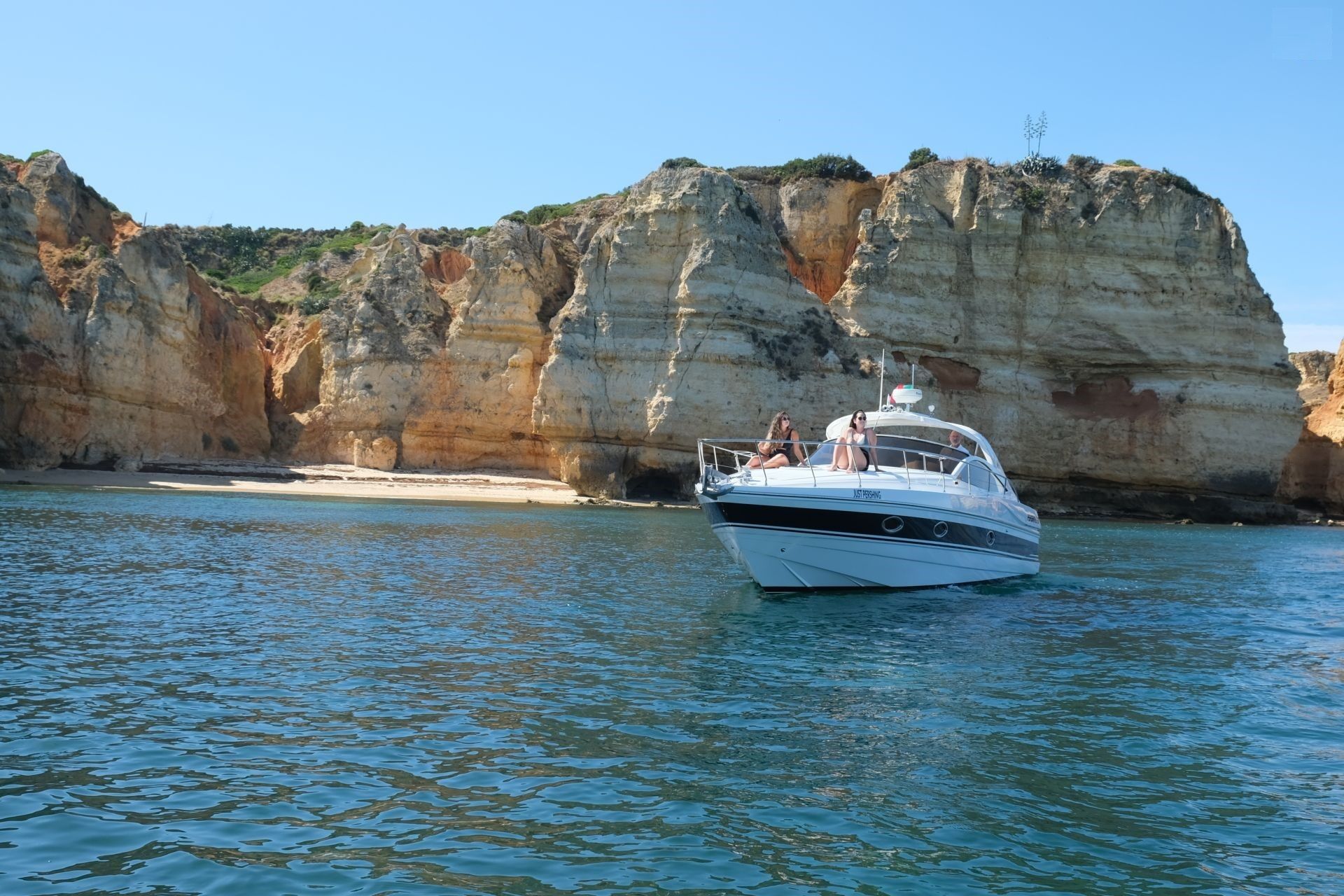 Pershing 37 | Just Pershing