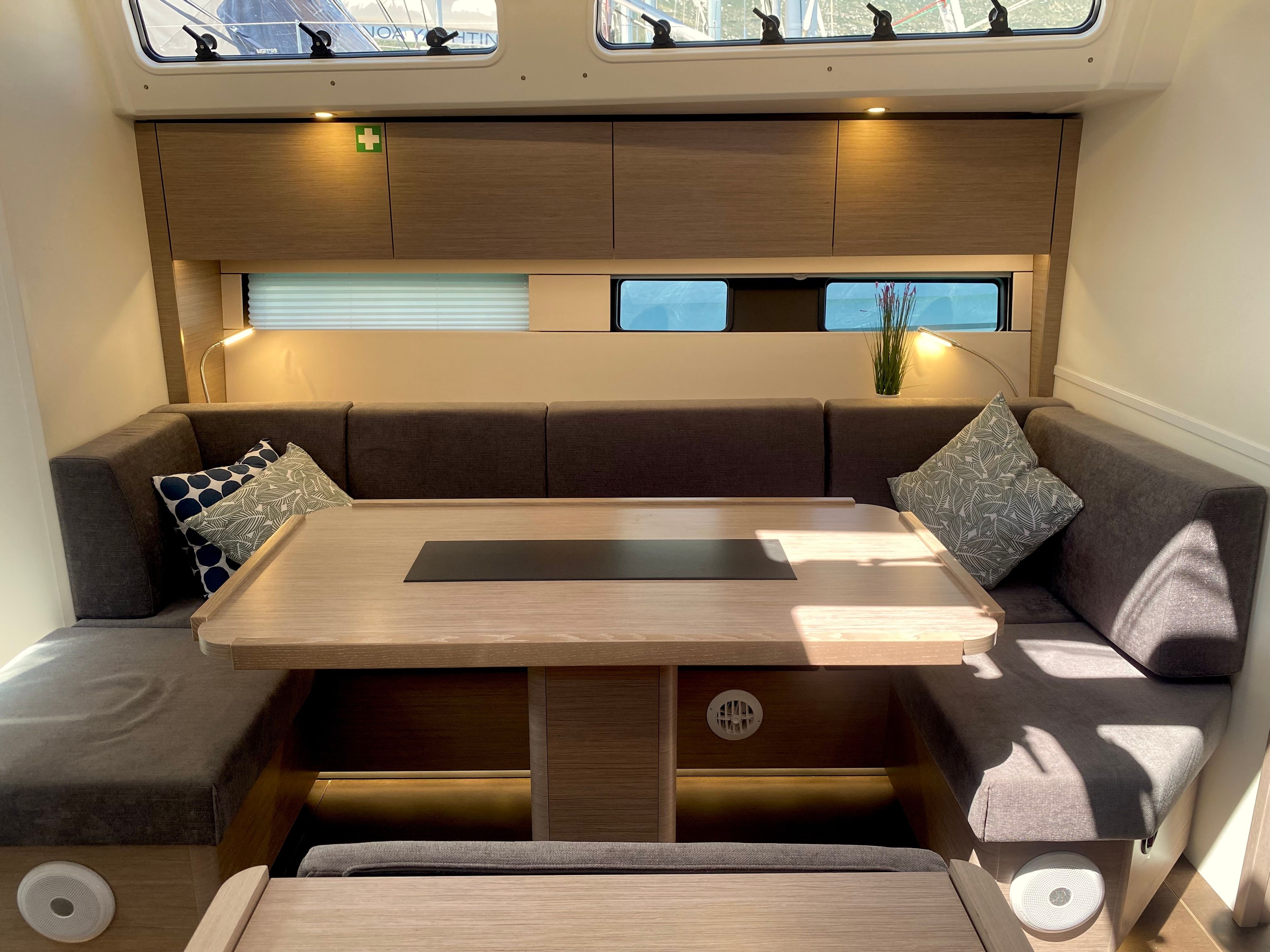 Hanse 460 | Shadow of The Wind