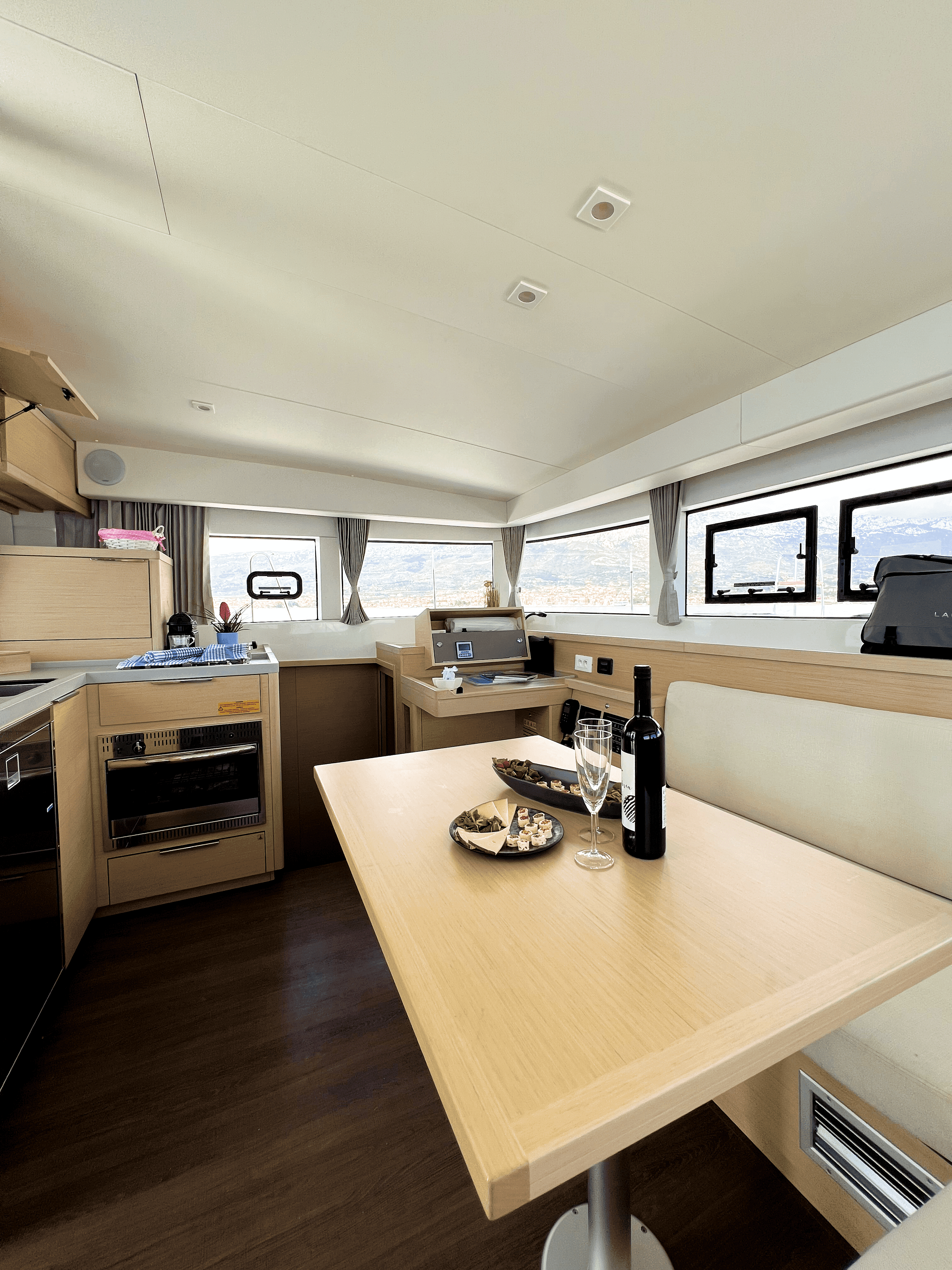 Lagoon 40 | Twice as nice