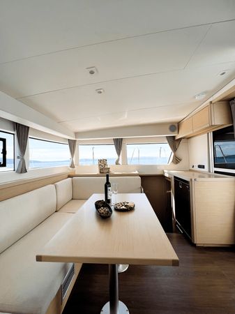 Lagoon 40 | Twice as nice